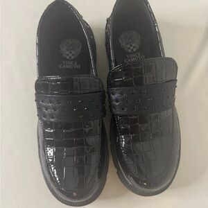 Vince Camuto Croc Pattent Loafers size 4.5 (big girl)